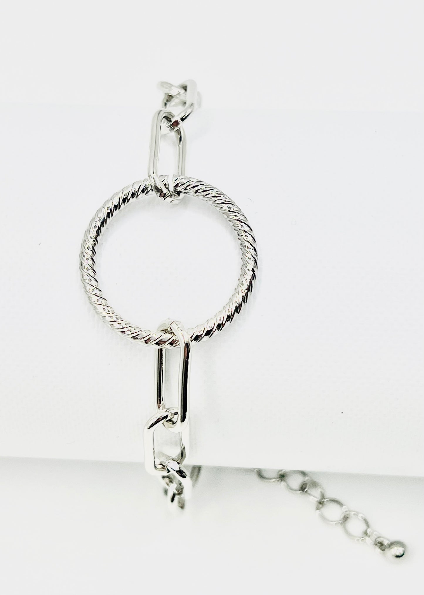 Classy Circle Chain Bracelet