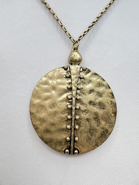 Hammered Disc with Dots Detail